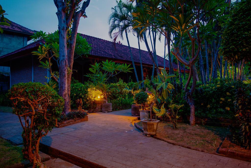 Temukus Hotel Angsoka מראה חיצוני תמונה